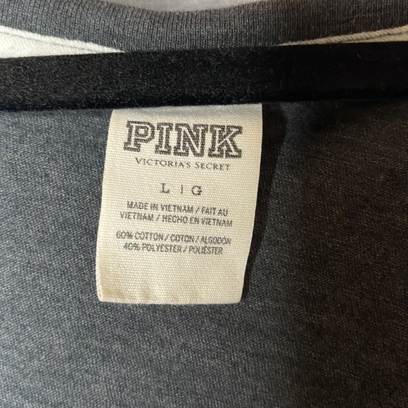 Victoria secret PINK 3/4 sleeve . Good condition. Smoke free home - Picture 3 of 4